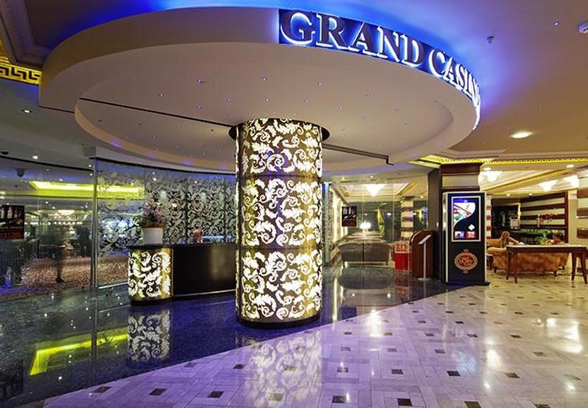 Merit Crystal Cove Hotel Casino & Spa Karavas  Dış mekan fotoğraf